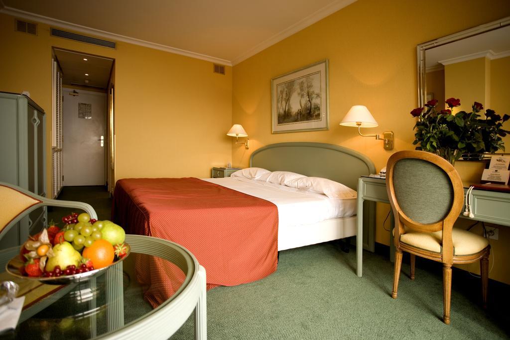 Vista Palace Hotel&Beach Resort - Monte Carlo View Рокбрюн-Кап-Мартен Номер фото